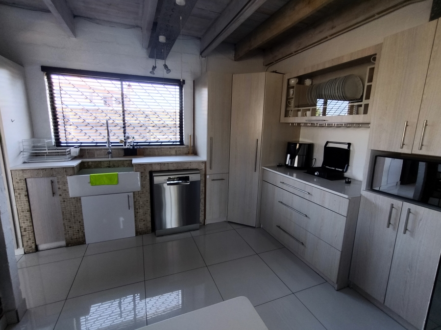 To Let 3 Bedroom Property for Rent in Soneike Western Cape